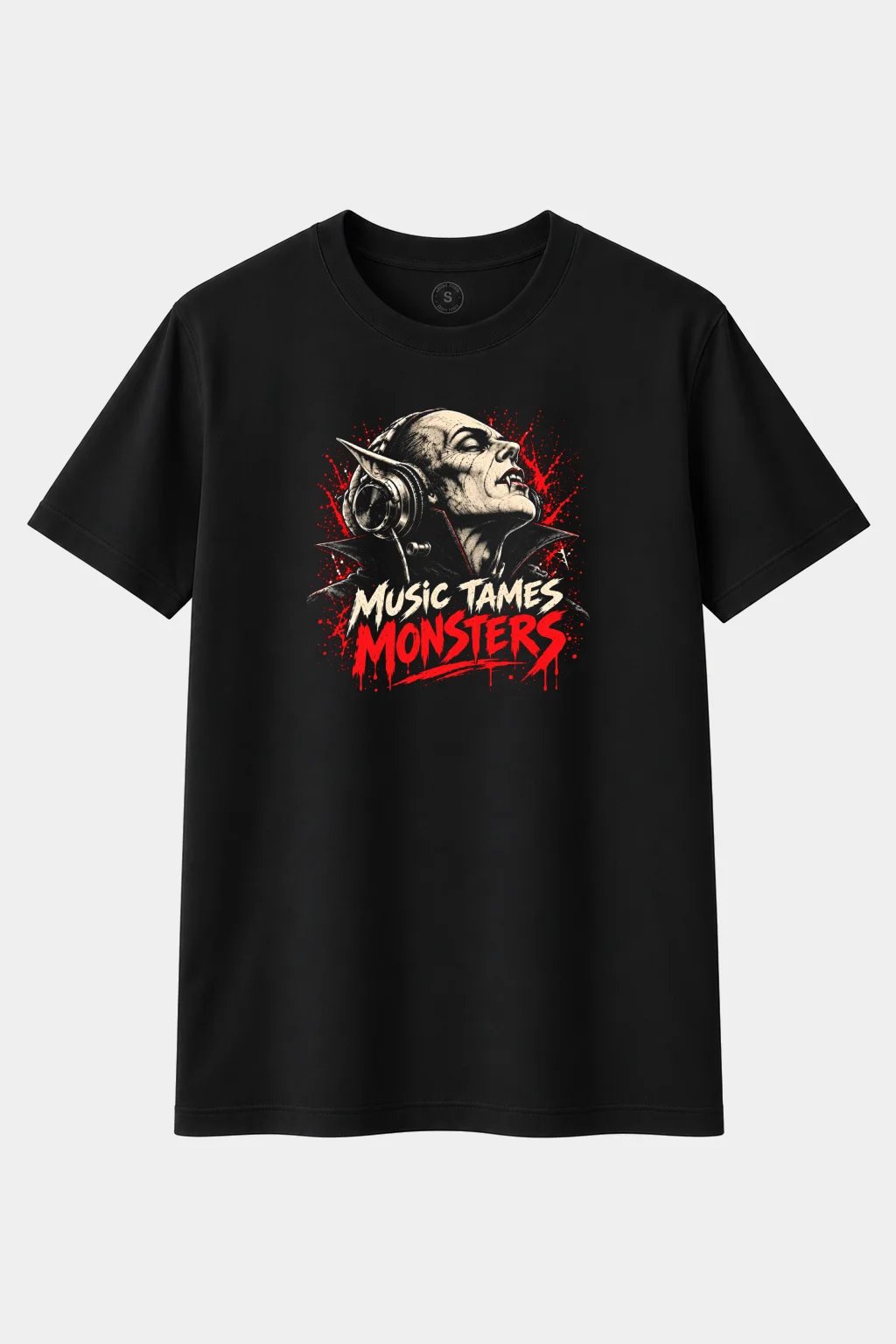 Camiseta Vampiro con Auriculares “Music Tames Monsters” – Diseño Gótico Musical - imagen 1